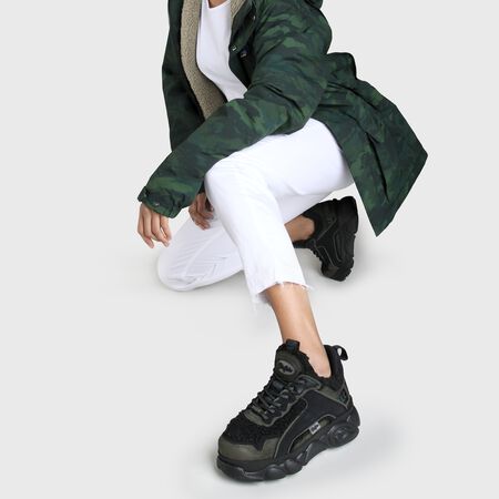 CLD Chai Sneaker aus Teddy-Stoff schwarz