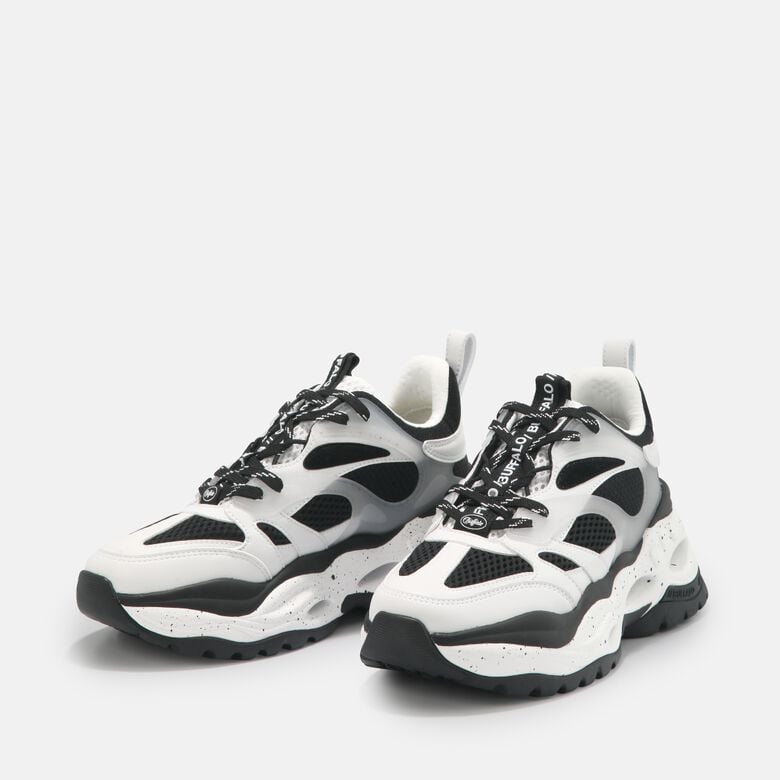 Triplet M Sneaker Low vegan, schwarz/weiß